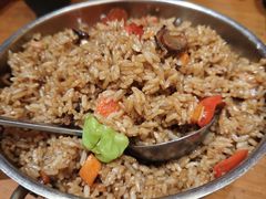 -老滇山寨•云南特色菜•地方菜•民族风情歌舞表演(金碧店)