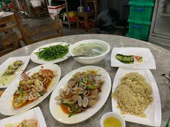 -四川小胡子海鲜(丁村万人海鲜广场店)