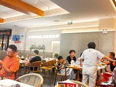 -肥肥虾庄·金牌油焖大虾(汉口城市广场店)