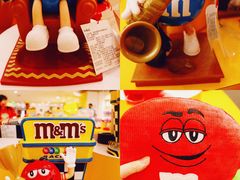 -m豆巧克力世界(上海世茂广场店)