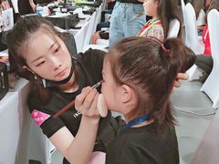 -粤港芭莎美容美发化妆学校