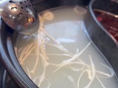 -牛小嫩串串火锅(老国贸总店)
