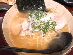 盐味海鲜汤拉面-兄弟船日本料理(新世界花园店)