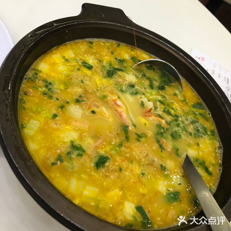 最近的一家离家就一站地铁路程，蹭蹭蹭就到啦