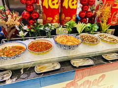 -广州万富希尔顿酒店·感趣自助餐厅·金秋蟹宴生蚝海鲜刺身