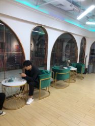 -BULB STUDIO 巴柏明星发型工作室