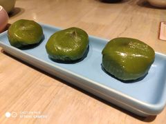 艾草青团-弄堂小笼包(天津南开大悦城店)