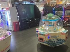 -反斗乐园π·电玩·高空拓展·蹦床(龙华天虹店)