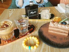 -ZING COFFEE 镜咖啡