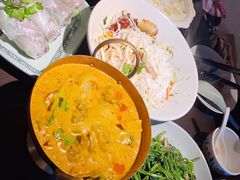 -大头虾越式风味餐厅(光明广场店)