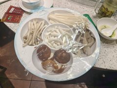 -马老六清真餐饮(西站店)