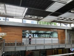 -ROAST coffee & eatery