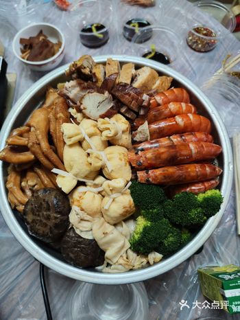 弟媳做的盆菜,味道还不错呢