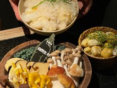 -三出山火锅(南京万象天地店)