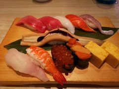 海胆寿司-沼津魚がし鮨(御殿場アウトレット店)
