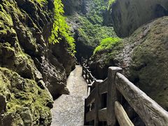 -龙水峡地缝景区