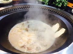 -三里屯土灶炖公鸡地锅鸡(江东店)