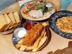 -HELLO 27 意面·沙拉·帕尼尼