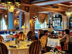 -火车头法国西餐厅