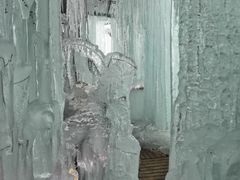 -大平台龙居瀑布旅游区