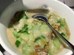 鲜丝瓜焖河蚌-费大厨辣椒炒肉(黄兴中心广场店)