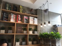 -HIGH FIVE哈福手工汉堡(桂林路店)