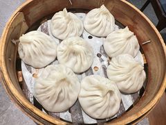 -莱莱小笼·乔艾