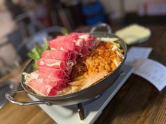 部队锅-MI WU FACTORY米屋美食工厂餐厅(绿地店)