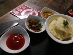 -HIGH FIVE哈福手工汉堡(桂林路店)