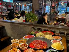 -萍姐火锅·公路夜市(武汉首店)