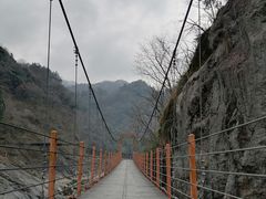 -燕子河大峡谷天坑仙境