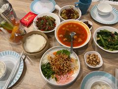 香菜炒雪花牛肉-小雅木姜子烤鸡·贵州菜(鸿通城店)