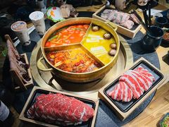 -湊湊火锅·茶憩(南京东路悦荟店)