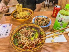 -胥佳烧鸡公牛肉面馆