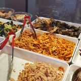 五一南京旅游⼁把佟大为同款徐家鸭子剁回家