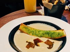 黑松露奶油蘑菇汤-West10 西拾·西餐厅·创意菜(未来科技城店)