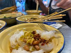 刮凉粉-东排食堂长沙小吃大排档(五一广场店)