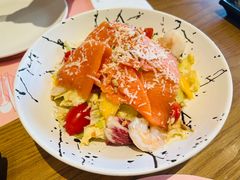 烟熏三文鱼芒果鲜虾沙拉-Kathleen's Bistro&Bar 凯圣琳西餐厅(漕河泾印象城店)
