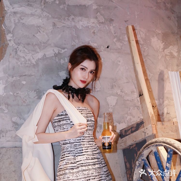 破店有点意思 | 味道绝不会塌房