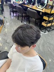 -藤野造型烫染·漂发