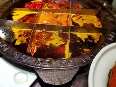 -红九格老火锅(三峡广场店)