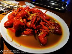 蒜蓉小龙虾-京B·东篱精酿啤酒音乐餐厅