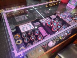 -灵彩珠宝(朗香街店)