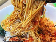 辣肉面-小桃园餐厅
