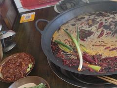 -黄潇洒老火锅(九眼桥宏济巷店)