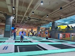 -反弹蹦床公园·运动乐园·团建·亲子派对(深圳观澜湖店)