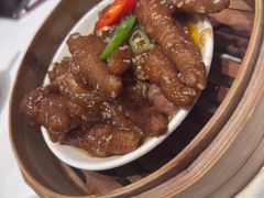 蜜汁蒸凤爪-白天鹅宾馆-宏图府餐厅