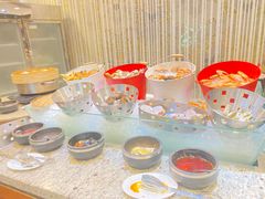 -怡豪大饭店·银顶旋转餐厅