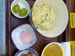 -百年老字号·观振兴蟹黄面·三虾面·苏式面(观前街富仁坊巷店)