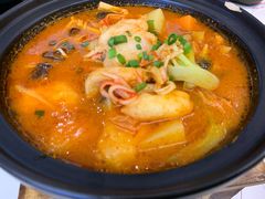 泡菜巴沙鱼塔吉锅-花漫里亲民日式餐厅(万象城店)